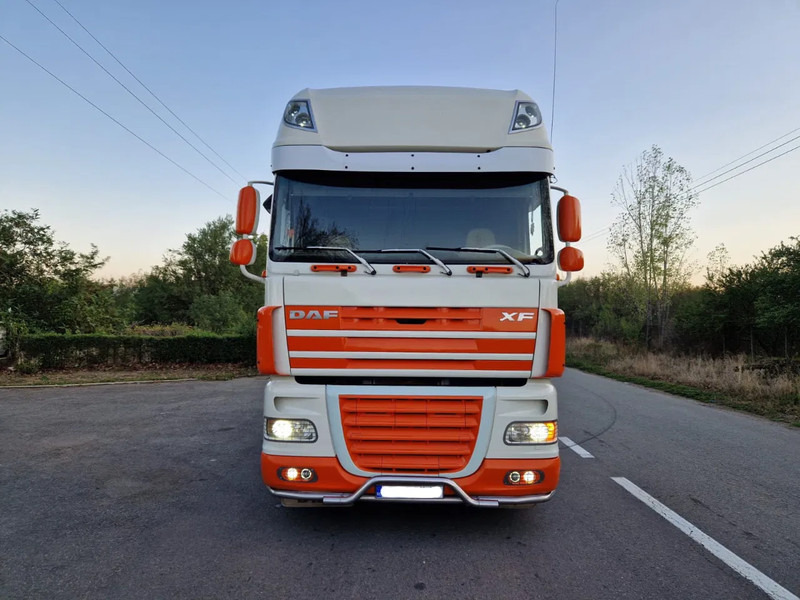 DAF XF 105.460 Manual - Τράκτορες τελωνείων: φωτογραφία 1 DAF XF 105.460 Manual - Τράκτορες τελωνείων: φωτογραφία 1