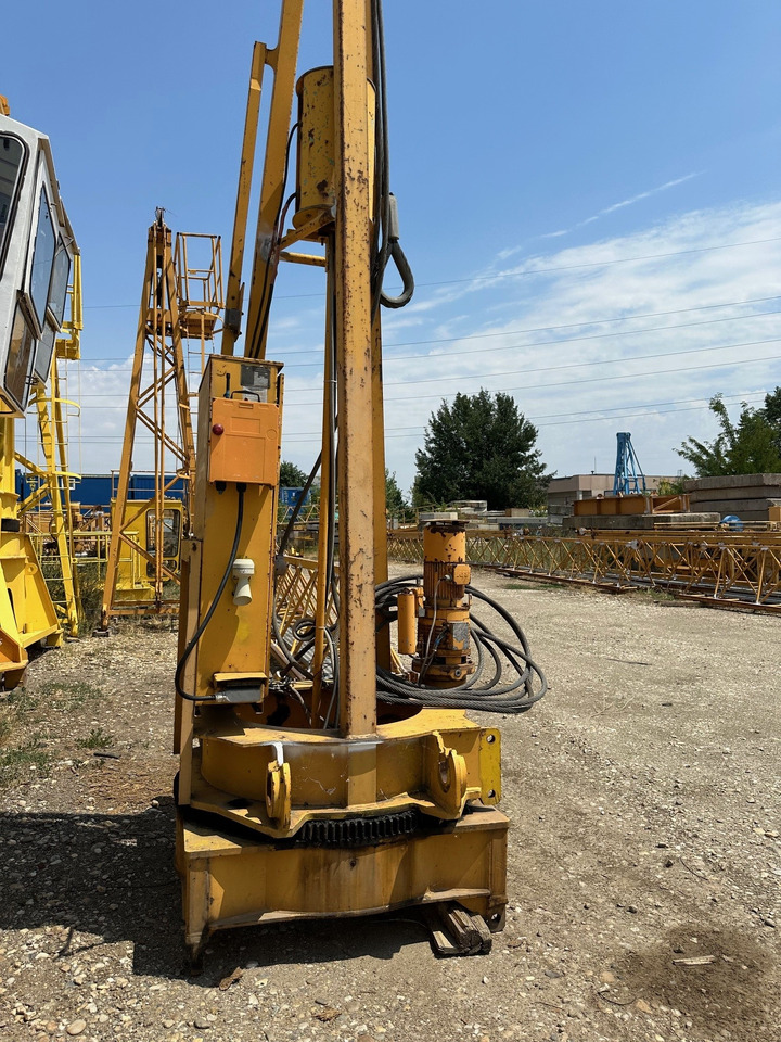 LIEBHERR 30 LC with chassis - Πυργογερανός: φωτογραφία 1 LIEBHERR 30 LC with chassis - Πυργογερανός: φωτογραφία 1