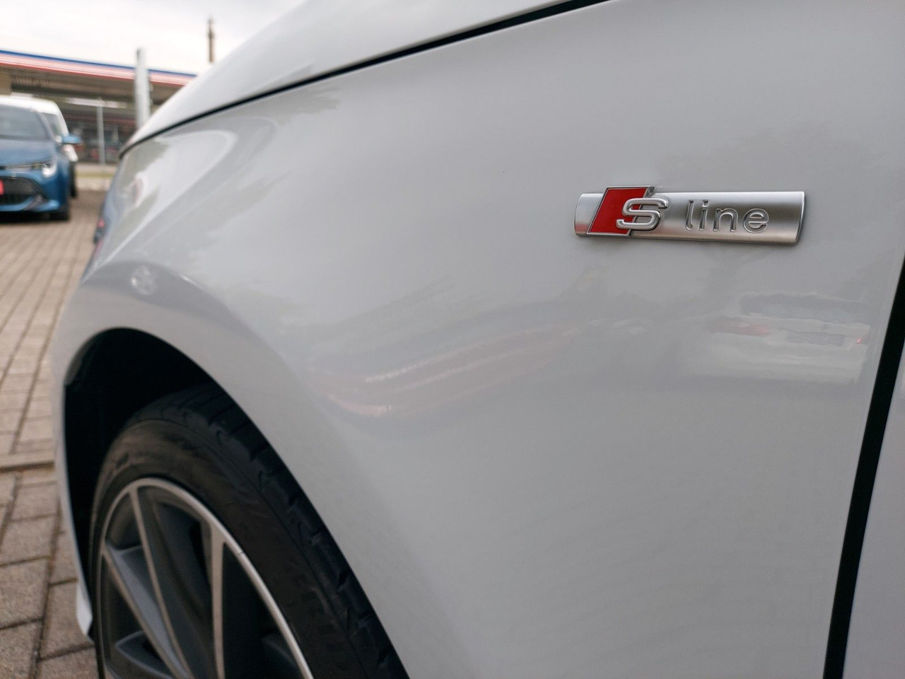 Audi A1 Sportback sport S-Line Pano Bose Xenon DAB - Λιμουζίνα/ Sedan: φωτογραφία 5 Audi A1 Sportback sport S-Line Pano Bose Xenon DAB - Λιμουζίνα/ Sedan: φωτογραφία 5