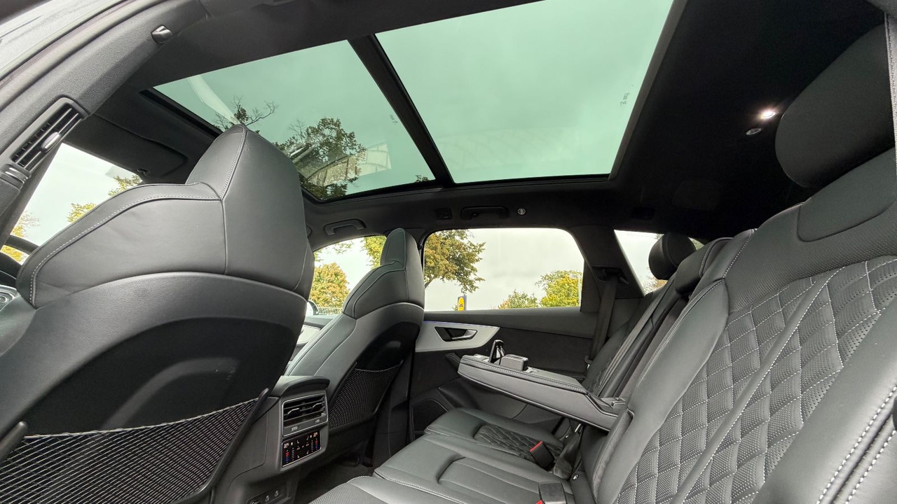 Audi Q7 50 TDI quattro S line 4WS Laser Sitzlüftung - SUV: φωτογραφία 2 Audi Q7 50 TDI quattro S line 4WS Laser Sitzlüftung - SUV: φωτογραφία 2