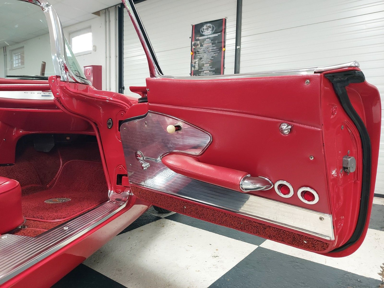 Κάμπριο Corvette C1 Corvette H -Zulassung: φωτογραφία 21 Κάμπριο Corvette C1 Corvette H -Zulassung: φωτογραφία 21