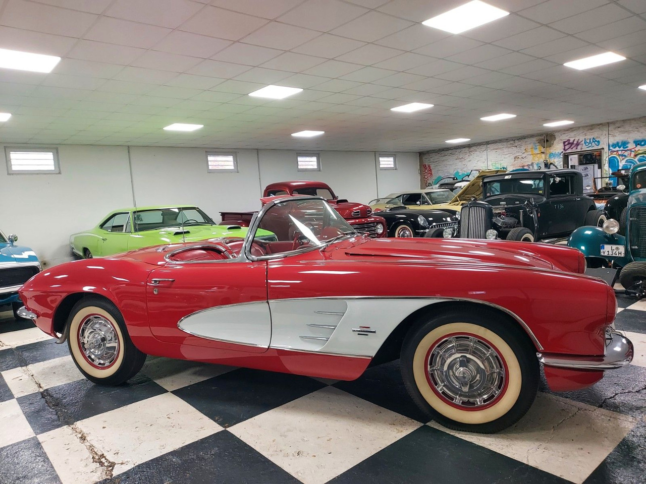 Κάμπριο Corvette C1 Corvette H -Zulassung: φωτογραφία 8 Κάμπριο Corvette C1 Corvette H -Zulassung: φωτογραφία 8