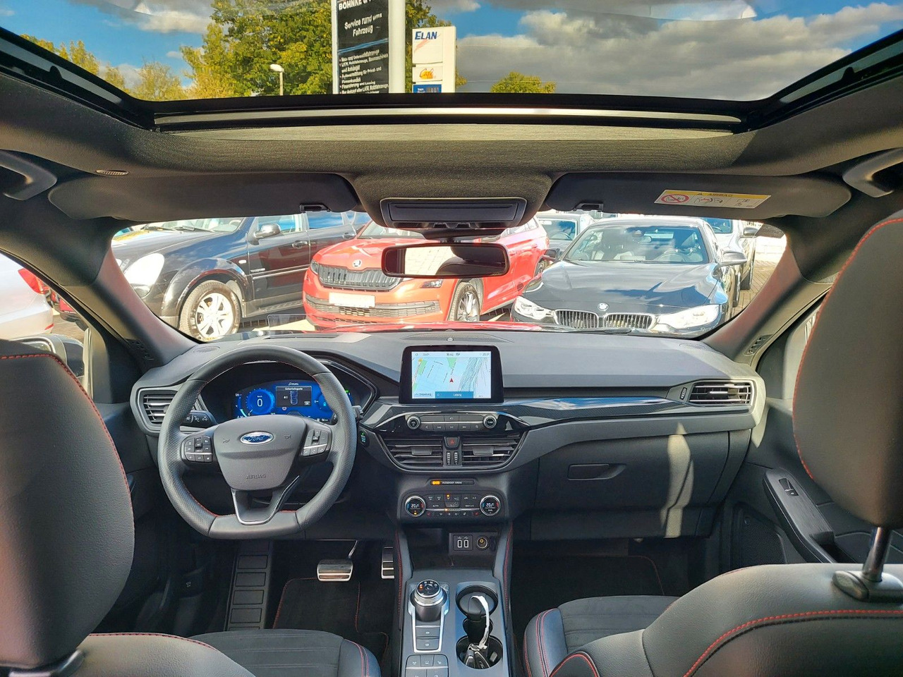 Ford Kuga Plug-In Hybrid ST-Line X ACC Assist 360° - SUV: φωτογραφία 2 Ford Kuga Plug-In Hybrid ST-Line X ACC Assist 360° - SUV: φωτογραφία 2