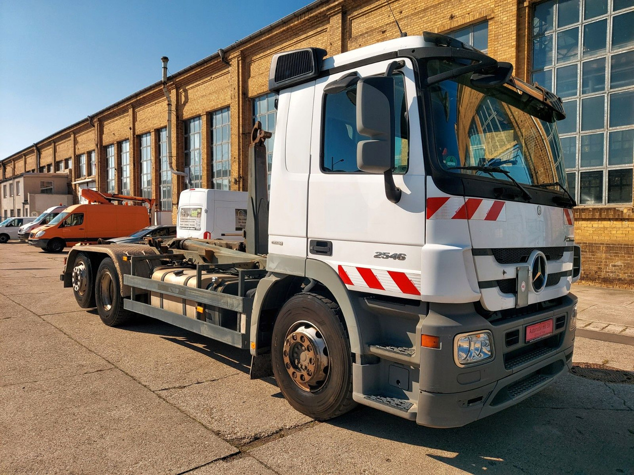 Mercedes-Benz Actros 6-Zyl. 2546 ABROLLKIPPER MEILER - Φορτηγό φόρτωσης γάντζου: φωτογραφία 2 Mercedes-Benz Actros 6-Zyl. 2546 ABROLLKIPPER MEILER - Φορτηγό φόρτωσης γάντζου: φωτογραφία 2