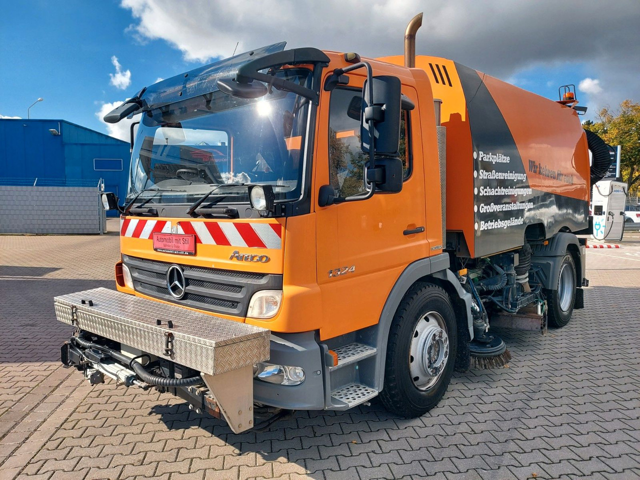 Mercedes-Benz Atego 2 6-Zyl. 4x2 1324 Schmidt SK 600 Klima - Σάρωθρο δρόμων: φωτογραφία 1 Mercedes-Benz Atego 2 6-Zyl. 4x2 1324 Schmidt SK 600 Klima - Σάρωθρο δρόμων: φωτογραφία 1