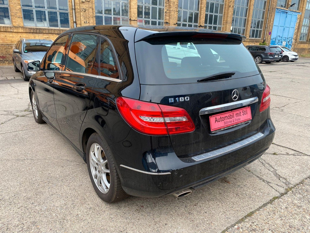 Mercedes-Benz B 180 B -Klasse B 180 Autom. Xenon Navi - Λιμουζίνα/ Sedan: φωτογραφία 4 Mercedes-Benz B 180 B -Klasse B 180 Autom. Xenon Navi - Λιμουζίνα/ Sedan: φωτογραφία 4
