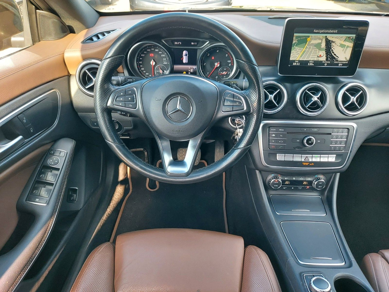 Mercedes-Benz CLA 220 CLA -Klasse Shooting Brake AMG ACC - Αυτοκίνητο: φωτογραφία 2 Mercedes-Benz CLA 220 CLA -Klasse Shooting Brake AMG ACC - Αυτοκίνητο: φωτογραφία 2