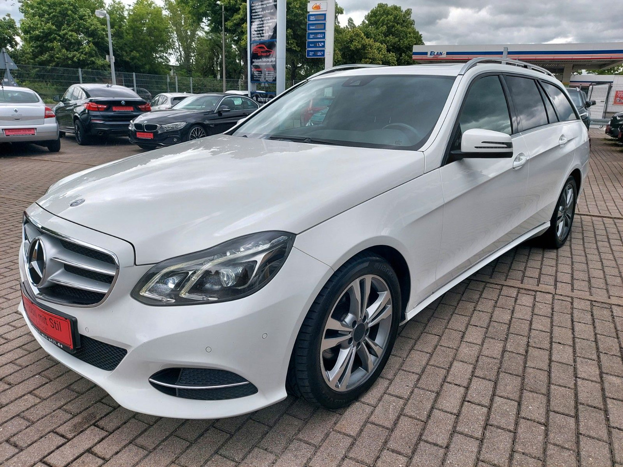 Mercedes-Benz E 220 E -Klasse T 220CDI LED Glasdach Leder Navi - Αυτοκίνητο: φωτογραφία 5 Mercedes-Benz E 220 E -Klasse T 220CDI LED Glasdach Leder Navi - Αυτοκίνητο: φωτογραφία 5
