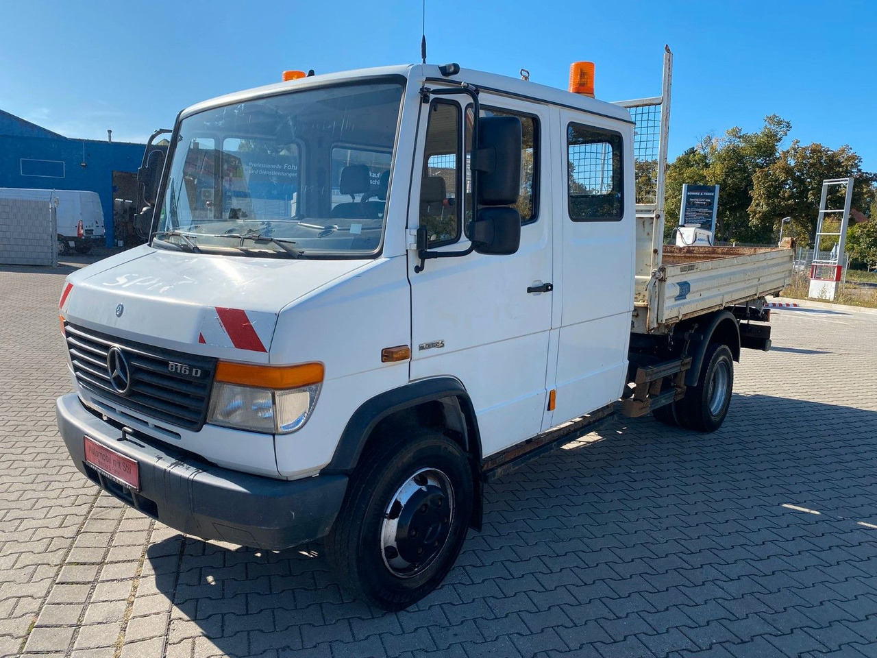 Mercedes-Benz VARIO 816D Doka 3 Seiten Kipper Meiller - Όχημα με ανατρεπομενη καροτσα, Διπλοκάμπινο ελαφρύ επαγγελματικό: φωτογραφία 3 Mercedes-Benz VARIO 816D Doka 3 Seiten Kipper Meiller - Όχημα με ανατρεπομενη καροτσα, Διπλοκάμπινο ελαφρύ επαγγελματικό: φωτογραφία 3