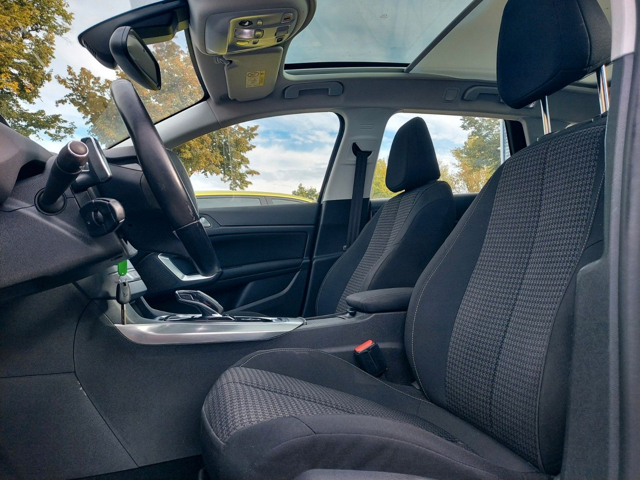 Peugeot 308 SW Active Business Panorama DAB Navi LED - Station wagon: φωτογραφία 3 Peugeot 308 SW Active Business Panorama DAB Navi LED - Station wagon: φωτογραφία 3