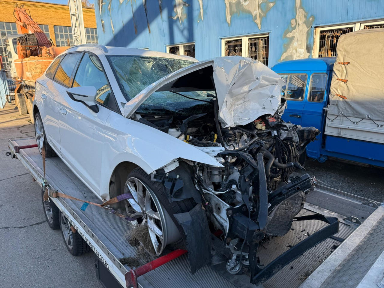 Seat Leon ST FR LED LEDER NAVI PDC KAMERA - Station wagon: φωτογραφία 1 Seat Leon ST FR LED LEDER NAVI PDC KAMERA - Station wagon: φωτογραφία 1