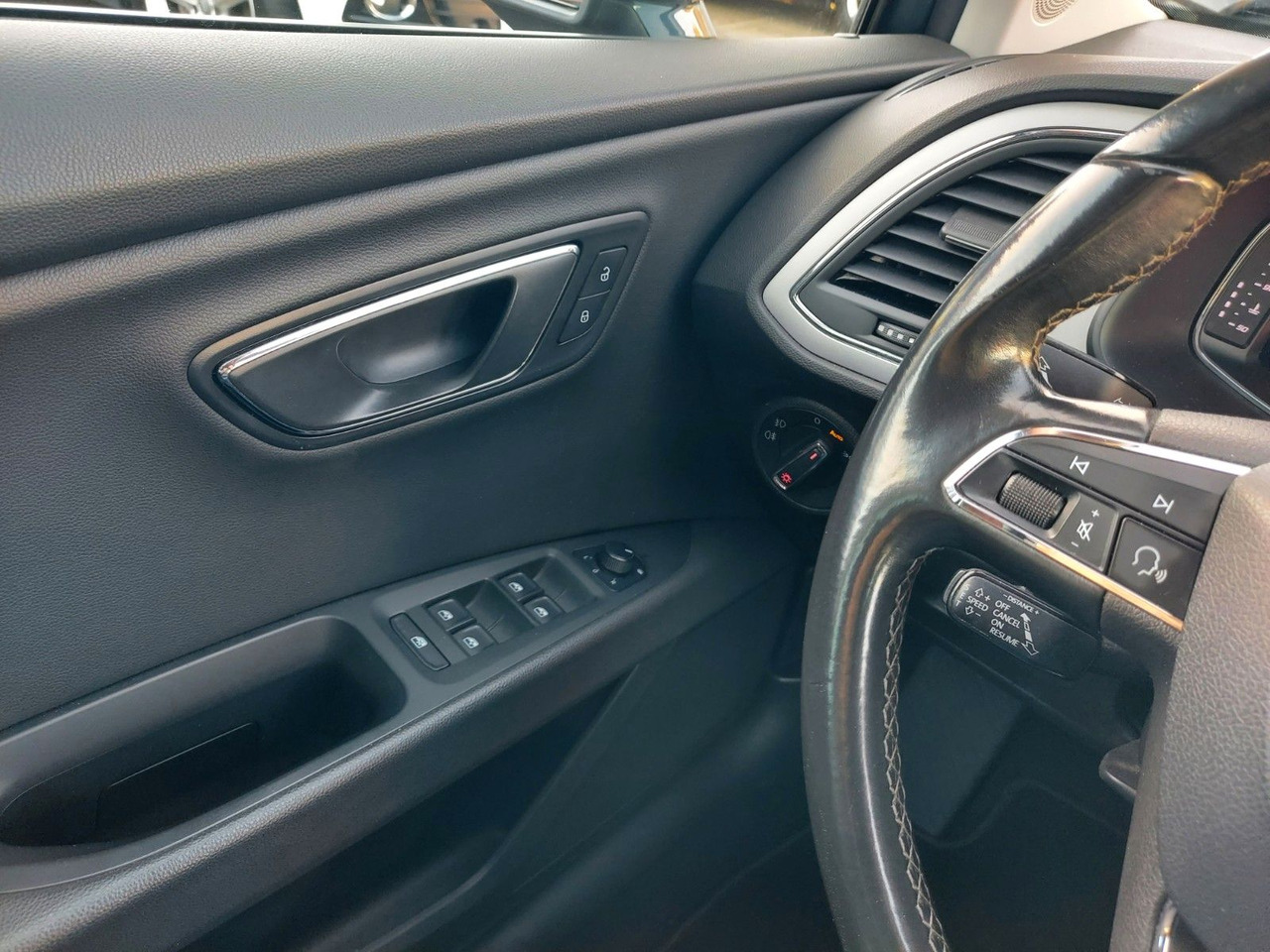 Station wagon Seat Leon ST Style DSG ACC Radar LED Navi DAB AHK: φωτογραφία 18 Station wagon Seat Leon ST Style DSG ACC Radar LED Navi DAB AHK: φωτογραφία 18