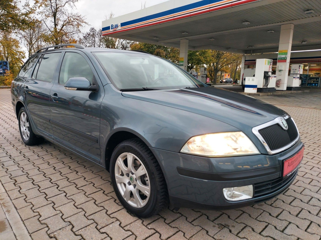 Skoda Octavia Combi Ambiente Klima Navi AHK - Station wagon: φωτογραφία 1 Skoda Octavia Combi Ambiente Klima Navi AHK - Station wagon: φωτογραφία 1