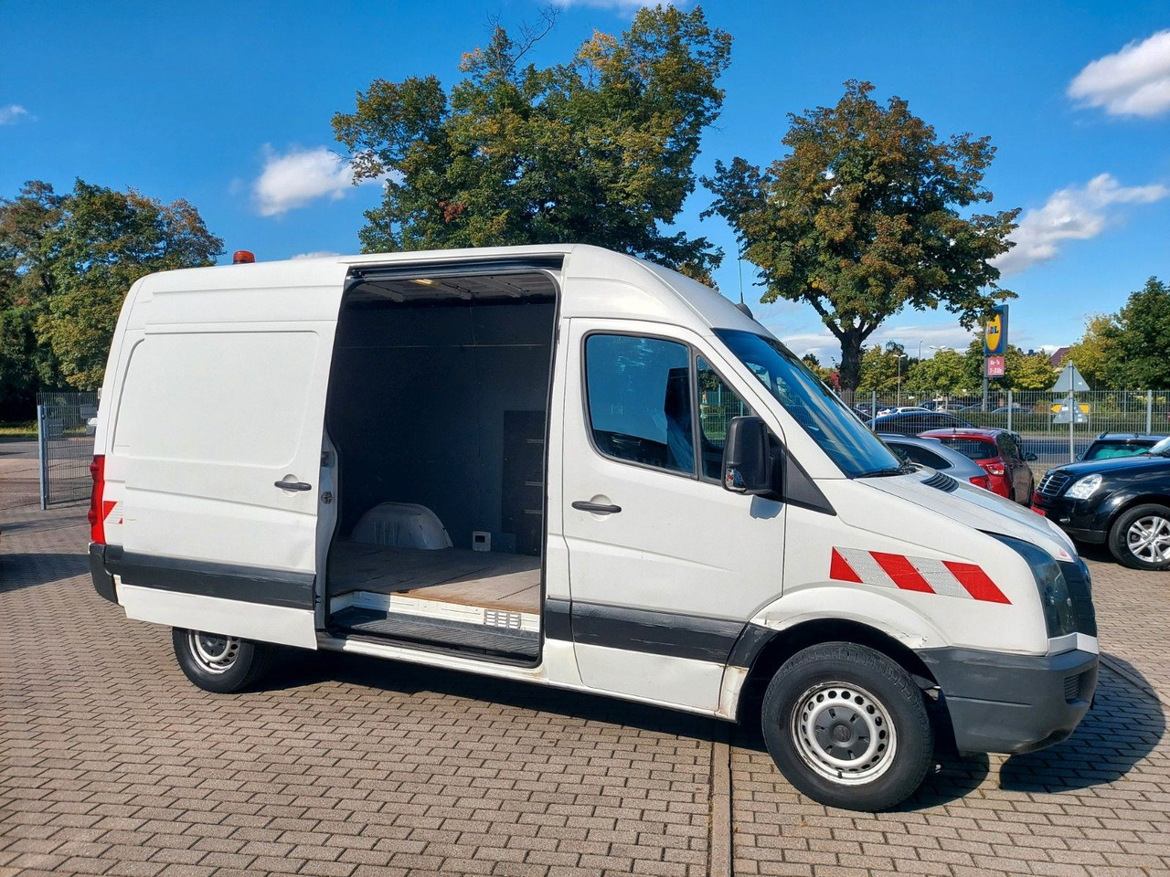 Volkswagen Crafter Kasten 35 mittel L2H2 Hochdach Klima - Βαν: φωτογραφία 1 Volkswagen Crafter Kasten 35 mittel L2H2 Hochdach Klima - Βαν: φωτογραφία 1