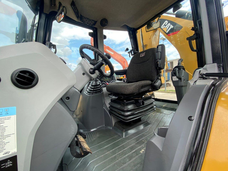 Caterpillar 432F2 NVT - Φορτωτής εκσκαφέας: φωτογραφία 3 Caterpillar 432F2 NVT - Φορτωτής εκσκαφέας: φωτογραφία 3