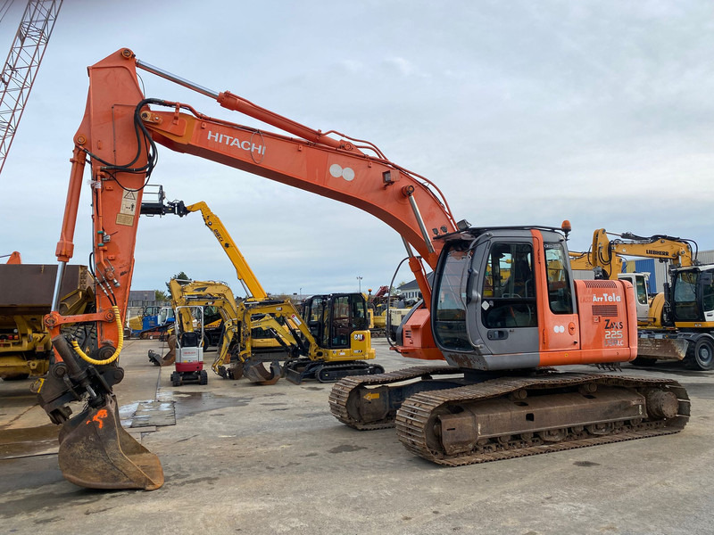 Hitachi ZX 225 USRLC NVT - Ερπυστριοφόρος εκσκαφέας: φωτογραφία 1 Hitachi ZX 225 USRLC NVT - Ερπυστριοφόρος εκσκαφέας: φωτογραφία 1