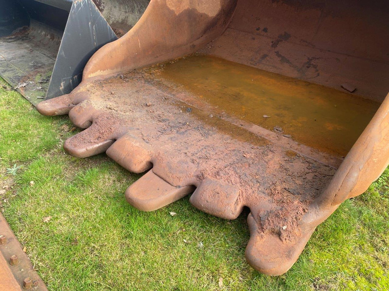 KleppMek CAT 390 Heavy Duty KM4 - 8000 - Κουβάς: φωτογραφία 2 KleppMek CAT 390 Heavy Duty KM4 - 8000 - Κουβάς: φωτογραφία 2