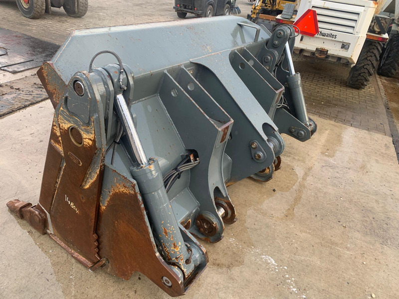 Liebherr LR 624 - Κουβάς: φωτογραφία 3 Liebherr LR 624 - Κουβάς: φωτογραφία 3