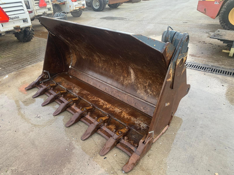 Liebherr LR 624 - Κουβάς: φωτογραφία 1 Liebherr LR 624 - Κουβάς: φωτογραφία 1