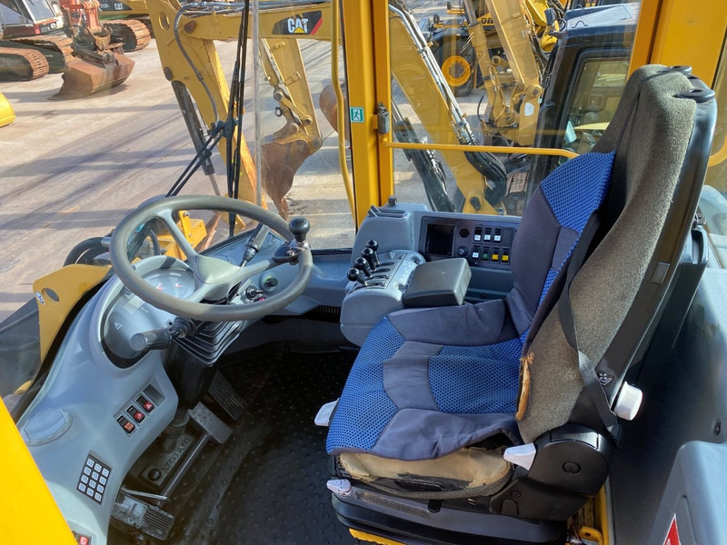 Volvo L90E NVT - Ελαστιχοφόρος φορτωτής: φωτογραφία 3 Volvo L90E NVT - Ελαστιχοφόρος φορτωτής: φωτογραφία 3