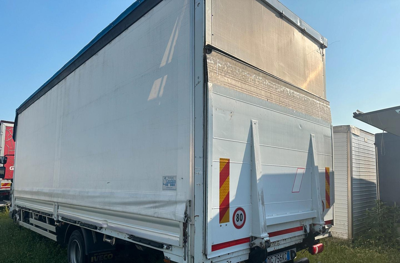 Renault MIDLUM 215.10 - Φορτηγό μουσαμάς: φωτογραφία 3 Renault MIDLUM 215.10 - Φορτηγό μουσαμάς: φωτογραφία 3