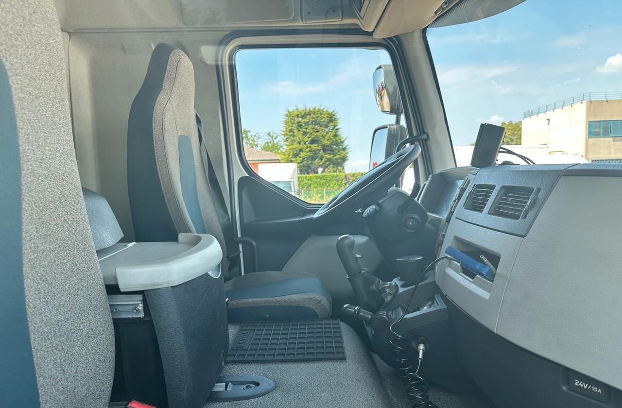 Volvo fl 280 160qli euro 6 - Φορτηγό κόφα: φωτογραφία 5 Volvo fl 280 160qli euro 6 - Φορτηγό κόφα: φωτογραφία 5