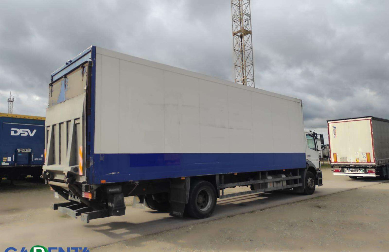 Mercedes-Benz 1824 - Φορτηγό ψυγείο: φωτογραφία 4 Mercedes-Benz 1824 - Φορτηγό ψυγείο: φωτογραφία 4