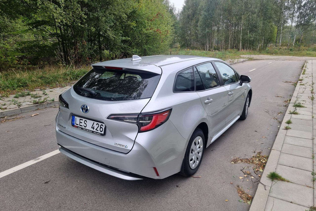 Toyota Corolla - Αυτοκίνητο: φωτογραφία 2 Toyota Corolla - Αυτοκίνητο: φωτογραφία 2