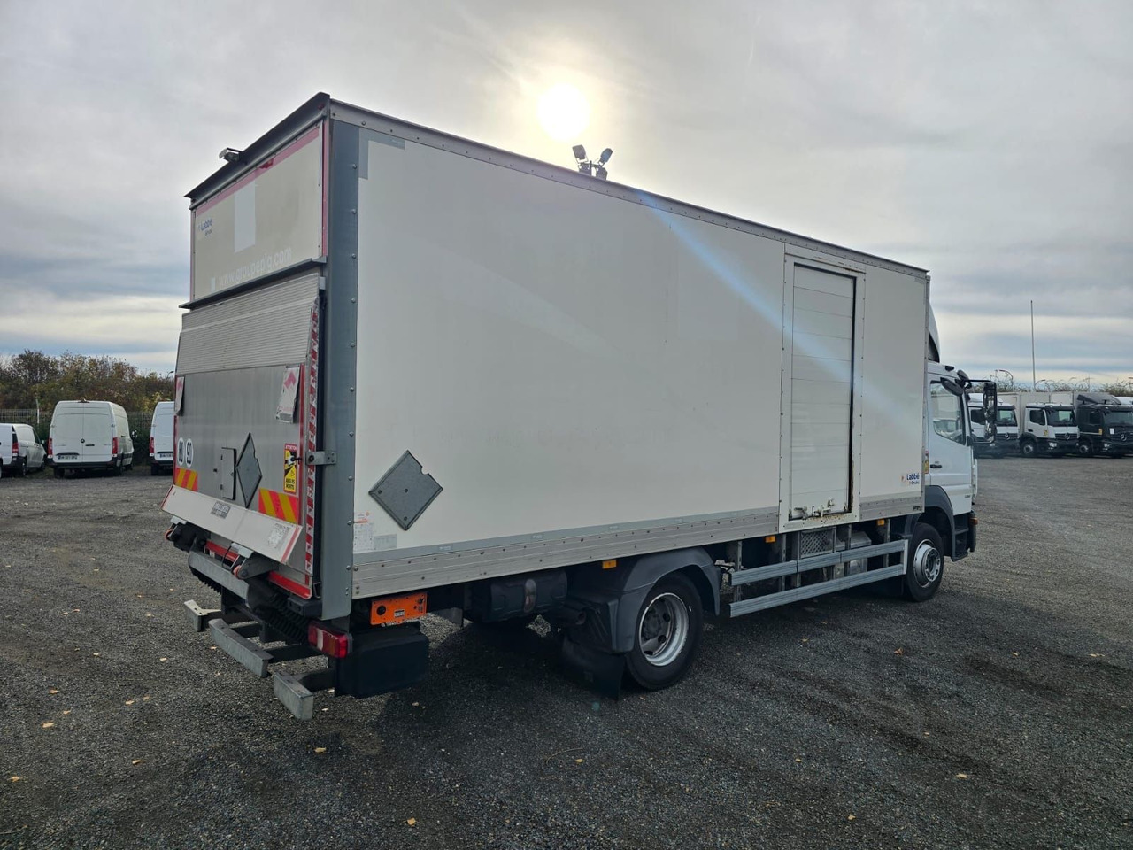 Mercedes-Benz Atego 1218 4x2 Koffer/FULL-ADR/EXIII/LBW/AC/EU6d - Φορτηγό κόφα: φωτογραφία 3 Mercedes-Benz Atego 1218 4x2 Koffer/FULL-ADR/EXIII/LBW/AC/EU6d - Φορτηγό κόφα: φωτογραφία 3