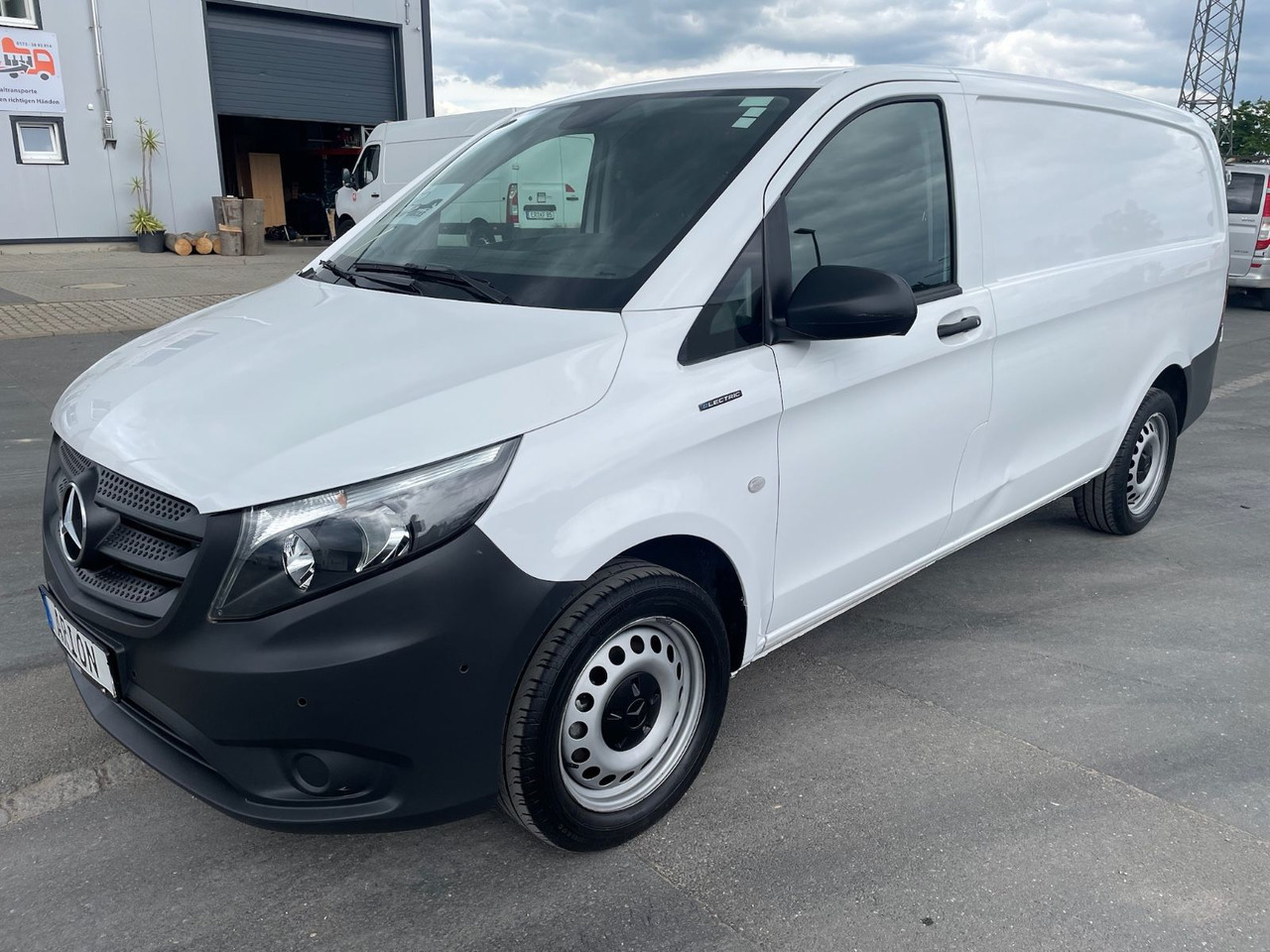 Mercedes-Benz eVito 111 Kastenwagen lang/Kamera/AC/70kW/3Sitze - Μικρό βαν, Ηλεκτρικό van: φωτογραφία 3 Mercedes-Benz eVito 111 Kastenwagen lang/Kamera/AC/70kW/3Sitze - Μικρό βαν, Ηλεκτρικό van: φωτογραφία 3