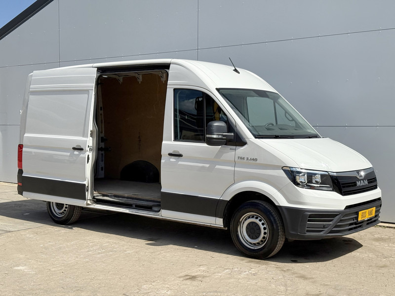 MAN TGE 3.140 2.0 TDI L3H3 Automaat Airco Cruise Control Camera Apple Carplay Parkeersensoren voor achter - Βαν: φωτογραφία 5 MAN TGE 3.140 2.0 TDI L3H3 Automaat Airco Cruise Control Camera Apple Carplay Parkeersensoren voor achter - Βαν: φωτογραφία 5