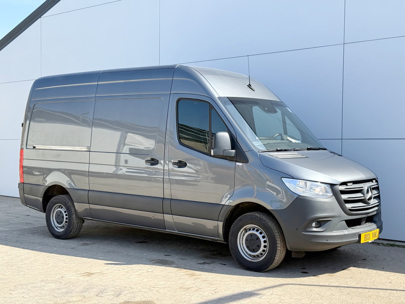 Mercedes-Benz Sprinter 319 1.9 CDI Automaat L2H2 Airco Cruise Control Lane Assist Camera Carplay Dodehoek waarschuwing Parkeersensoren voor achter - Βαν: φωτογραφία 4 Mercedes-Benz Sprinter 319 1.9 CDI Automaat L2H2 Airco Cruise Control Lane Assist Camera Carplay Dodehoek waarschuwing Parkeersensoren voor achter - Βαν: φωτογραφία 4