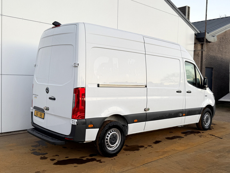 Mercedes-Benz eSprinter eSprinter L2H2 55 kWh ALL-IN PRIJS L2H2 55kWh 168km WLTP 80kw Snelladen Climate Control Camera Stoelverwarming - Βαν, Ηλεκτρικό van: φωτογραφία 3 Mercedes-Benz eSprinter eSprinter L2H2 55 kWh ALL-IN PRIJS L2H2 55kWh 168km WLTP 80kw Snelladen Climate Control Camera Stoelverwarming - Βαν, Ηλεκτρικό van: φωτογραφία 3