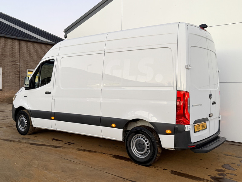Mercedes-Benz eSprinter eSprinter L2H2 55 kWh ALL-IN PRIJS L2H2 55kWh 168km WLTP 80kw Snelladen Climate Control Camera Stoelverwarming - Βαν, Ηλεκτρικό van: φωτογραφία 2 Mercedes-Benz eSprinter eSprinter L2H2 55 kWh ALL-IN PRIJS L2H2 55kWh 168km WLTP 80kw Snelladen Climate Control Camera Stoelverwarming - Βαν, Ηλεκτρικό van: φωτογραφία 2