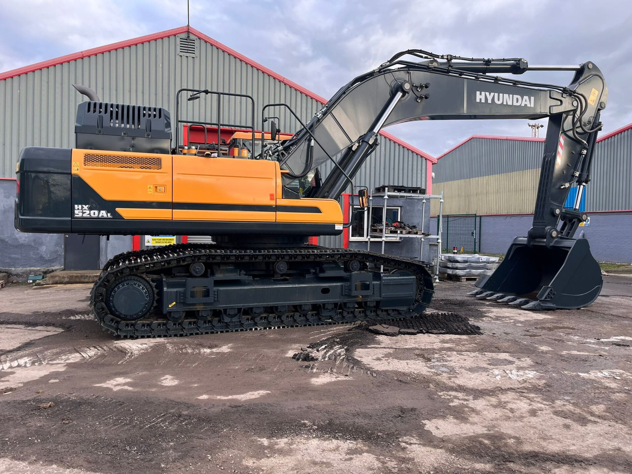 Ερπυστριοφόρος εκσκαφέας Hyundai HX520AL: φωτογραφία 6