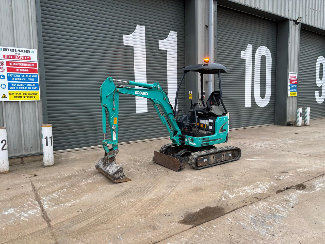 Kobelco SK17SR-3E - Μίνι εκσκαφέας: φωτογραφία 1 Kobelco SK17SR-3E - Μίνι εκσκαφέας: φωτογραφία 1