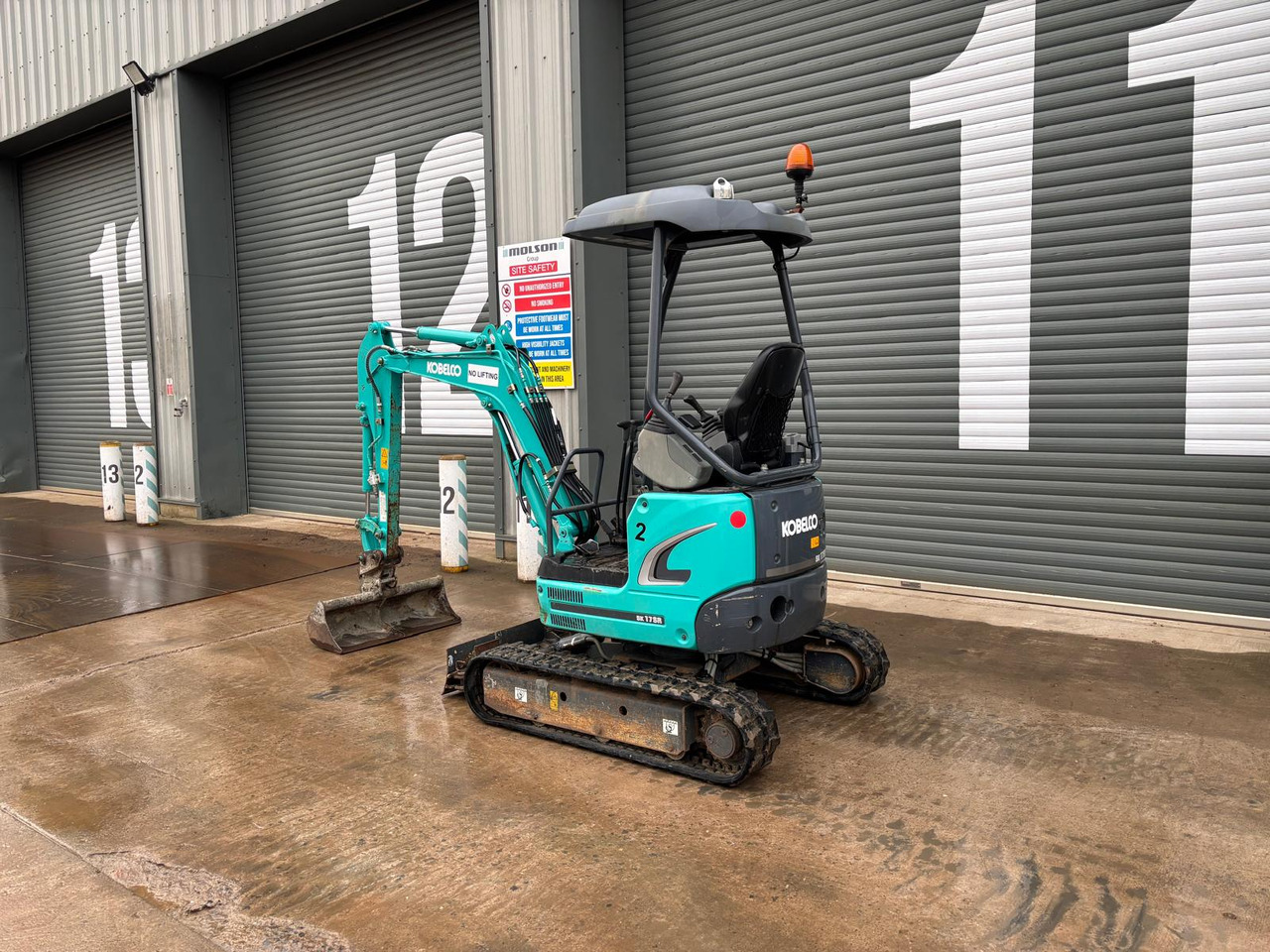 Kobelco SK17SR-3E - Μίνι εκσκαφέας: φωτογραφία 3 Kobelco SK17SR-3E - Μίνι εκσκαφέας: φωτογραφία 3