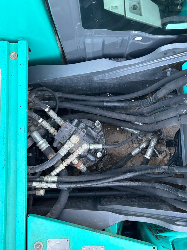 Ερπυστριοφόρος εκσκαφέας Kobelco SK210LC-10: φωτογραφία 17