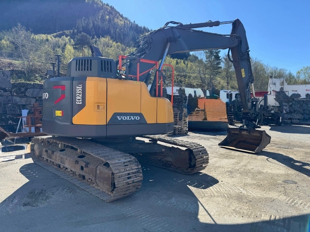 Volvo ECR 235 E - Ερπυστριοφόρος εκσκαφέας: φωτογραφία 3 Volvo ECR 235 E - Ερπυστριοφόρος εκσκαφέας: φωτογραφία 3