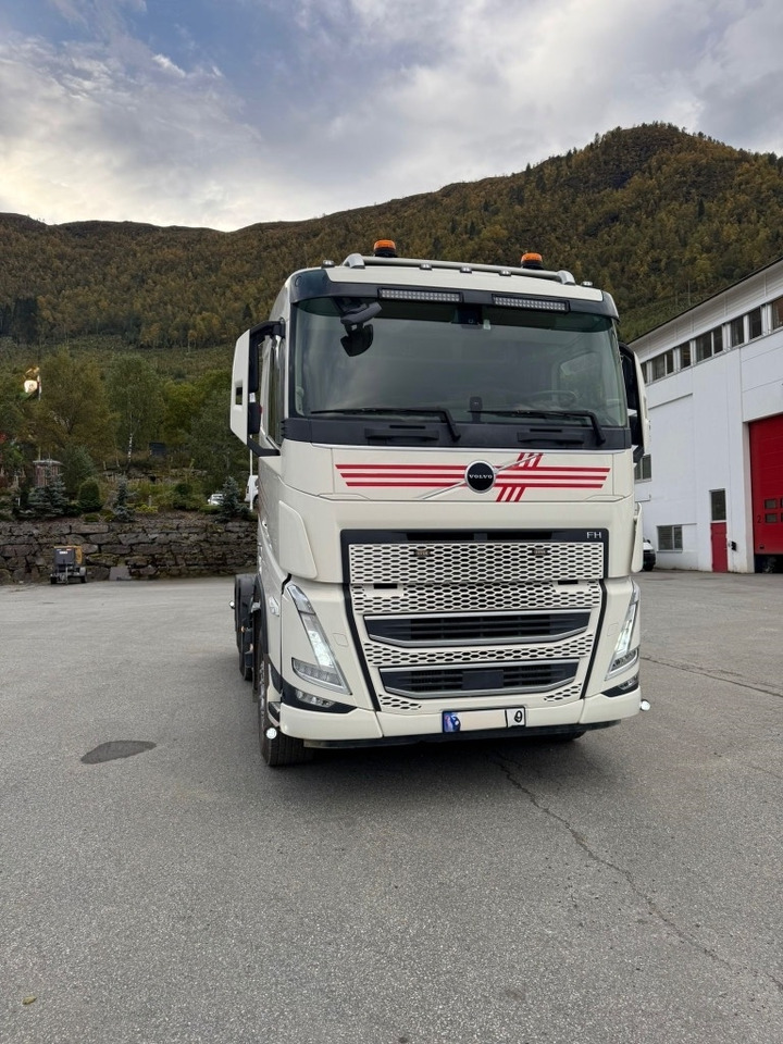 Τράκτορας Volvo FH540 6 X 4: φωτογραφία 17