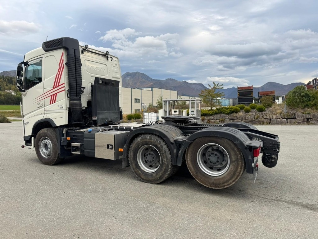 Volvo FH540 6 X 4 - Τράκτορας: φωτογραφία 4 Volvo FH540 6 X 4 - Τράκτορας: φωτογραφία 4