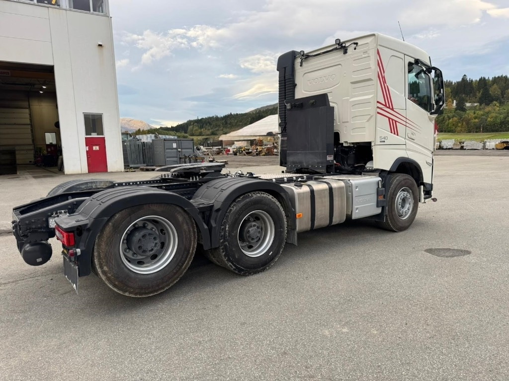 Τράκτορας Volvo FH540 6 X 4: φωτογραφία 15