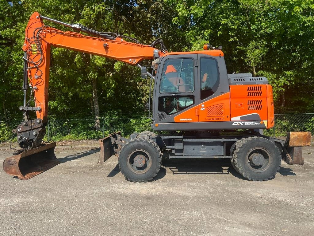 Doosan DX 165 W-5 - Τροχοφόρος εκσκαφέας: φωτογραφία 2 Doosan DX 165 W-5 - Τροχοφόρος εκσκαφέας: φωτογραφία 2