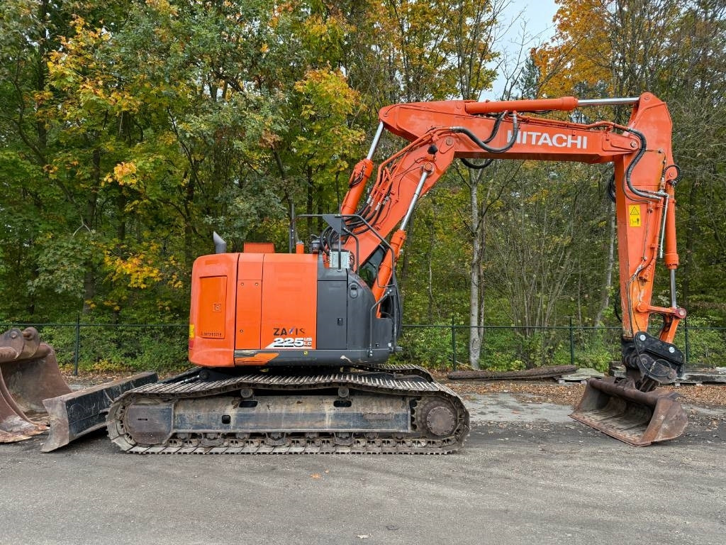 Hitachi ZX225 US LC-6 - Ερπυστριοφόρος εκσκαφέας: φωτογραφία 5 Hitachi ZX225 US LC-6 - Ερπυστριοφόρος εκσκαφέας: φωτογραφία 5