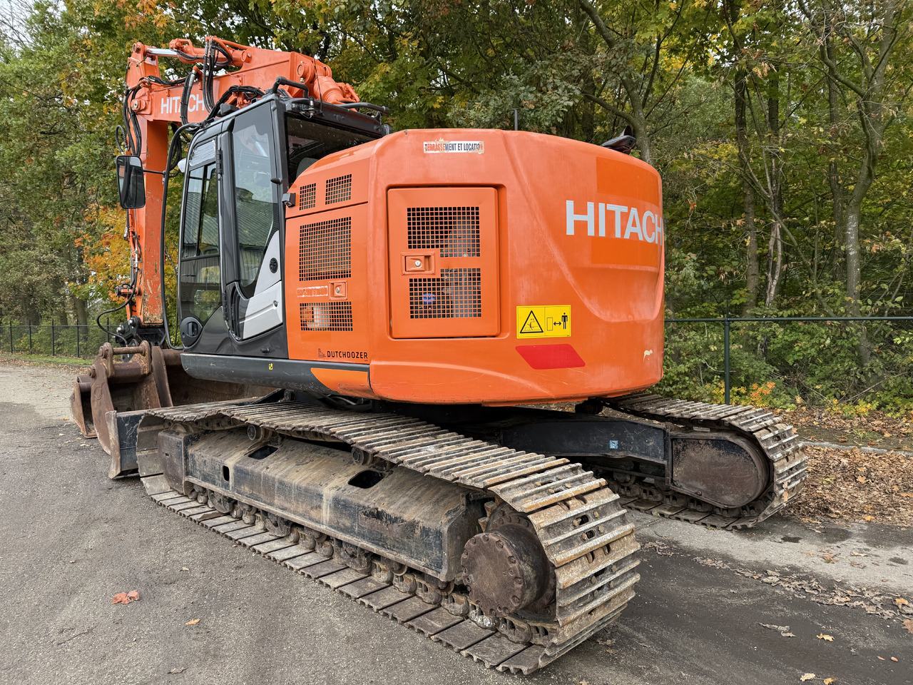 Hitachi ZX225USLC-6 - Ερπυστριοφόρος εκσκαφέας: φωτογραφία 3 Hitachi ZX225USLC-6 - Ερπυστριοφόρος εκσκαφέας: φωτογραφία 3