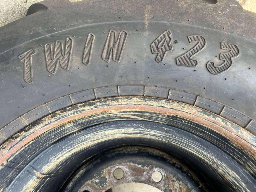Trelleborg 710/40B22.5 AMPT - Ελαστικό για Κατασκευή μηχανήματα: φωτογραφία 3 Trelleborg 710/40B22.5 AMPT - Ελαστικό για Κατασκευή μηχανήματα: φωτογραφία 3