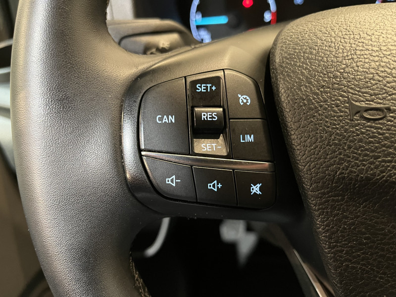 Μικρό βαν Ford Transit Custom 2.0 TDCI L2H1 Limited 130 PK / Euro 6 / Airco / Cruise Control / CarPlay / PDC / Navigatie / 3-Zits / 16.200 KM !! / BPM VRIJ !!: φωτογραφία 11