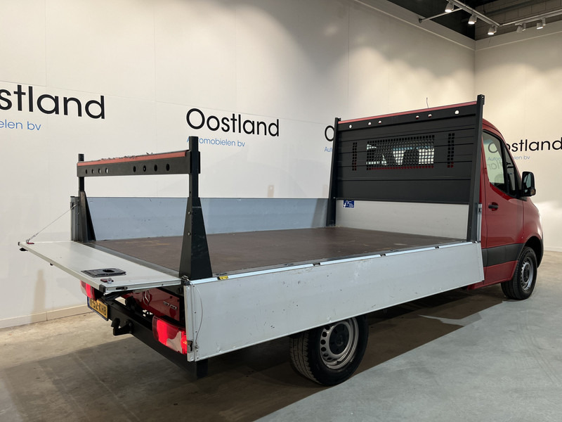 Mercedes-Benz Sprinter 317 CDI L2 RWD Automaat Open Laadbak / Euro 6 / Trekhaak 3500 KG / Airco / Cruise Control / CarPlay / Navigatie / 64.150 KM !! / BPM VRIJ !! - Μικρό φορτηγό με καρότσα: φωτογραφία 2 Mercedes-Benz Sprinter 317 CDI L2 RWD Automaat Open Laadbak / Euro 6 / Trekhaak 3500 KG / Airco / Cruise Control / CarPlay / Navigatie / 64.150 KM !! / BPM VRIJ !! - Μικρό φορτηγό με καρότσα: φωτογραφία 2