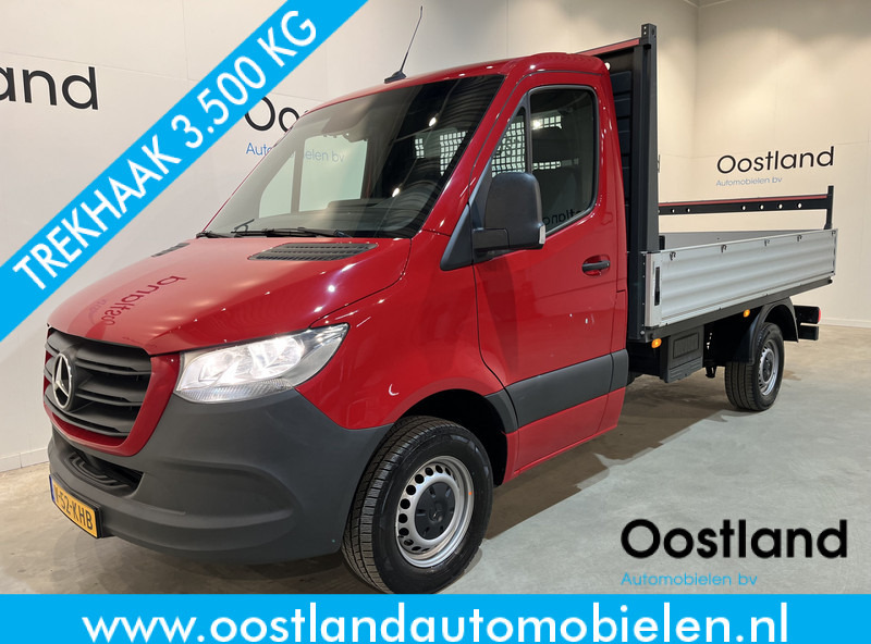 Mercedes-Benz Sprinter 317 CDI L2 RWD Automaat Open Laadbak / Euro 6 / Trekhaak 3500 KG / Airco / Cruise Control / CarPlay / Navigatie / 64.150 KM !! / BPM VRIJ !! - Μικρό φορτηγό με καρότσα: φωτογραφία 1 Mercedes-Benz Sprinter 317 CDI L2 RWD Automaat Open Laadbak / Euro 6 / Trekhaak 3500 KG / Airco / Cruise Control / CarPlay / Navigatie / 64.150 KM !! / BPM VRIJ !! - Μικρό φορτηγό με καρότσα: φωτογραφία 1