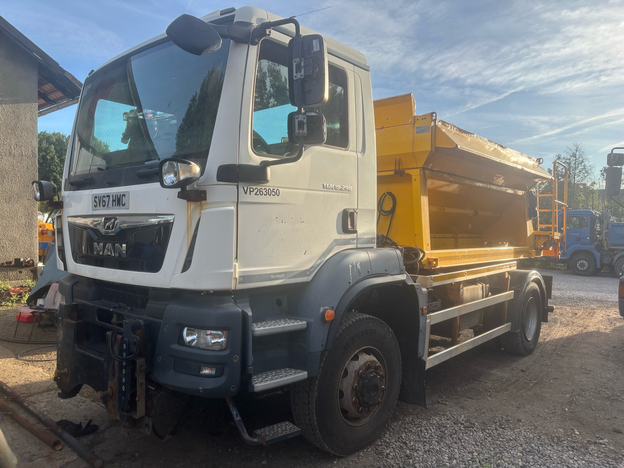 MAN TGM 18.290 4x4BB SPREADER/GRITTER/Plough - Εκχιονιστικό μηχάνημα: φωτογραφία 1 MAN TGM 18.290 4x4BB SPREADER/GRITTER/Plough - Εκχιονιστικό μηχάνημα: φωτογραφία 1